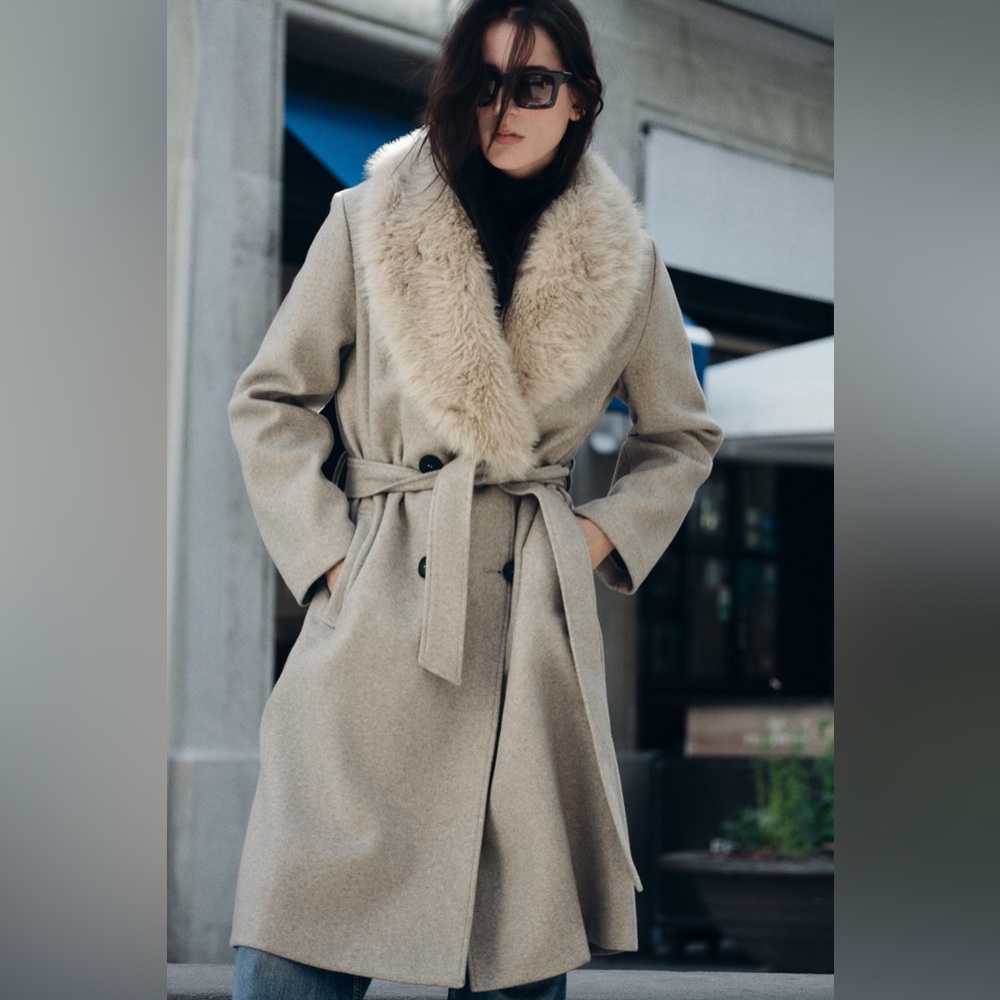 Zara Lapel collar coat with removable faux fir bloggers favorite - Picture 3 of 12